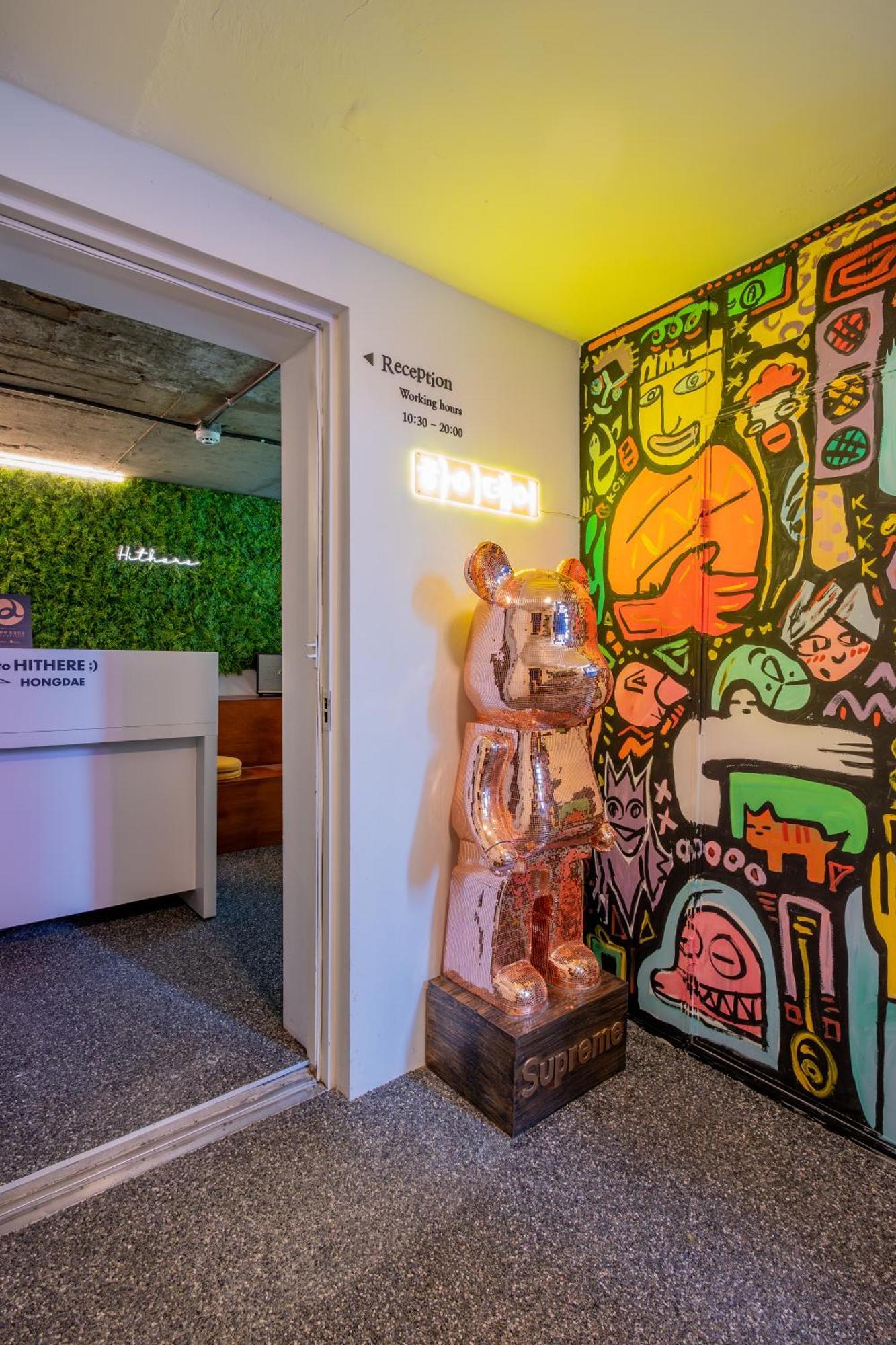 Hithere Guesthouse Сеул Экстерьер фото